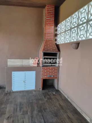 Imagem Chácara à Venda no Condomínio Farol de Paranapanema II – Alvorada do Sul | Porteira Fechada, Mobiliada, Piscina e Grama Esmeralda em Todo o Terreno!