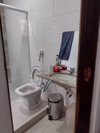 Imagem Sobrado com 3 dormitórios para alugar, 290 m² por R$ 3.300/mês - Parque Gerassi - Santo André/SP