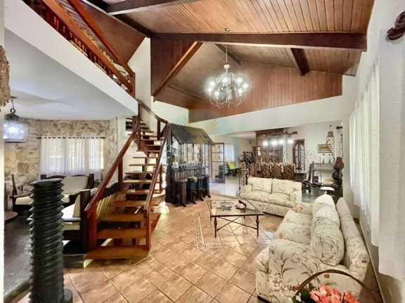 Imagem Casa em Condomínio a Venda no bairro Granja Viana - Carapicuíba, SP
