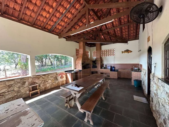 Imagem Chácara com 4 dormitórios à venda, 16100 m² por R$ 850.000,00 - Bairro Guarapó - Tatuí/SP