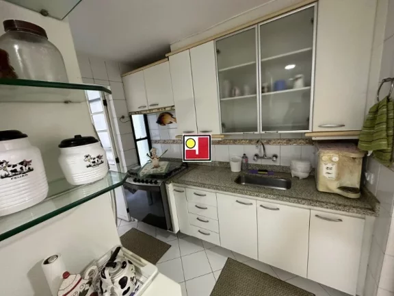 Imagem Vendo 3Q(1S), frontal mar, 110m², sol nascente, andar médio, indevassável, churrasqueira, piscina, sauna, ônibus, clube, tênis, squash, skate, pier