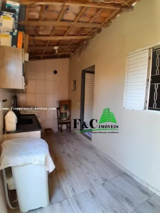 Imagem Casa para Venda em Piracicaba, Loteamento Kobayat Líbano, 2 dormitórios, 1 suíte, 2 banheiros, 2 vagas