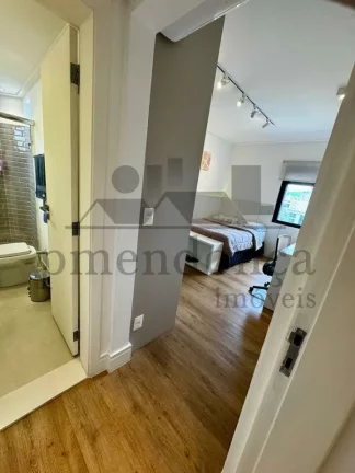 Imagem Apartamento no Alto da Lapa com 209m² pronto para morar, 3 suítes e 3 vagas.