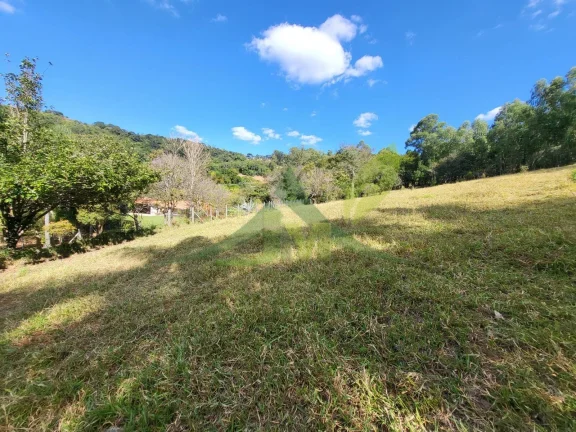 Imagem Sítio à beira da represa em Piracaia: Um refúgio de tranquilidade e beleza