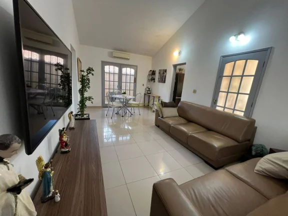 Imagem Casa à venda no Cidade Nova – 4 dorms, quintal e churrasqueira