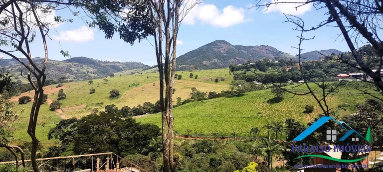 Imagem Vista espetacular e segurança: seu terreno te espera em Paraisópolis!