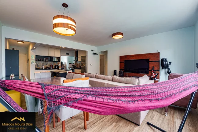 Imagem Apartamento em Perdizes, 120 m2, 3 Dormitórios, 2 Banheiros e 1 Lavabo. Edifício com Lazer, Portaria 24 hs e Gerador. Fácil Acesso a futura Estação Metrô