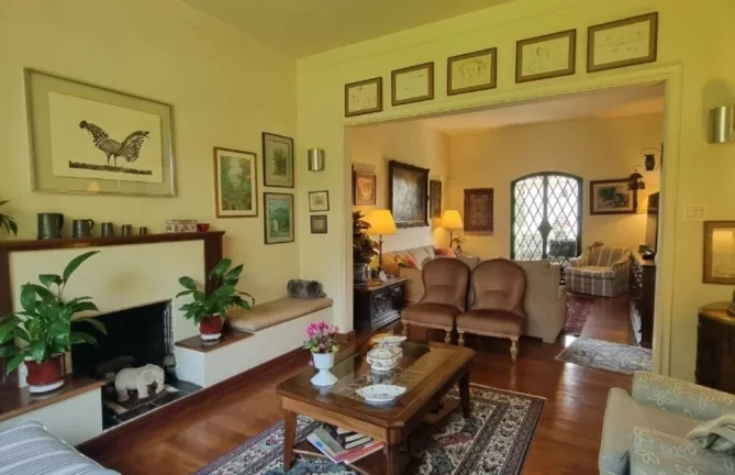 Imagem Casa com 3 Quartos à Venda, 350 m² em Pacaembu - São Paulo