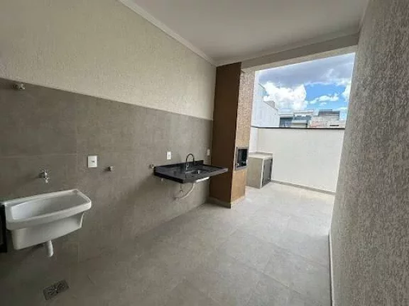 Imagem CASA DE CONDOMÍNIO- 3 QUARTOS SENDO 1 SUÍTE- HORTO FLORESTAL VILLAGIO
