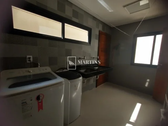Imagem ? Casa Moderna e Regular no Jardim Botânico III - 4 Suítes, Habite-se e Energia Solar

Excelente r...