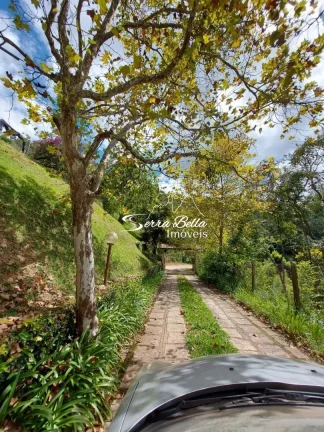 Imagem Casa com 4 dormitórios à venda, 255 m² por R$ 1.290.000,00 - Três Córregos - Teresópolis/RJ