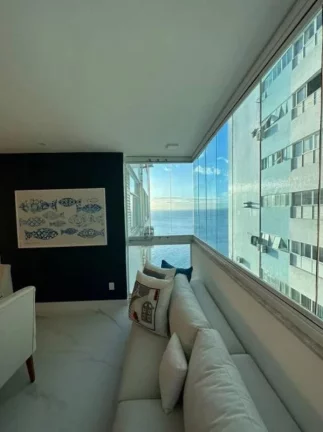 Imagem A 5ª Avenida Imóveis selecionou esse lindíssimo apartamento no Corredor da Vitoria VISTA MAR Baía de Todos os Santos: 3 suítes mobiliado e equipado