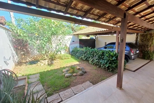 Imagem Casa com três dormitórios em itaipuaçu.