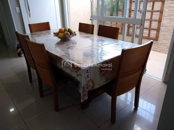 Imagem Totalmente reformada, telhado e parte elétrica novinhos, e pronta para financiar.
Aceita troca por ...