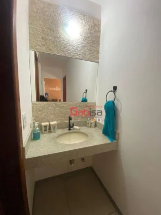 Imagem Oportunidade Imperdível em Búzios! Casa à Venda, a 50 Metros do Mar com 3 Quartos, condomíonio com piscina e sauna, 150 m² por R$ 450.000 - Praia Rasa