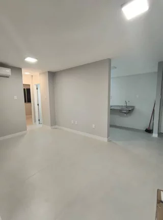 Apartamento com 2 Quartos à Venda, 64 m² em Buraquinho - Lauro De Freitas