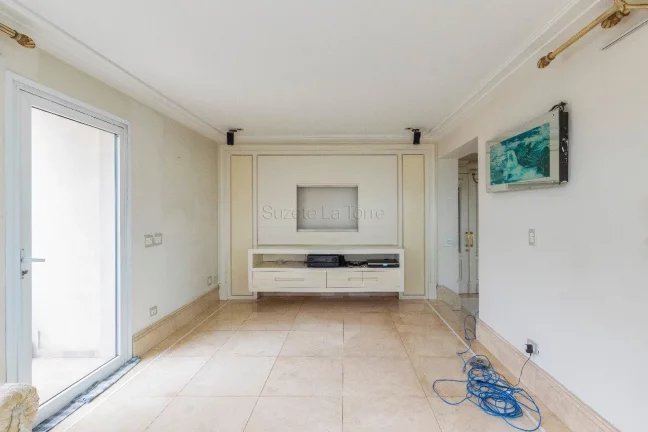 Imagem Ótima cobertura com 600m², Moema Índios, com vista espetacular. Amplo living para vários ambient...