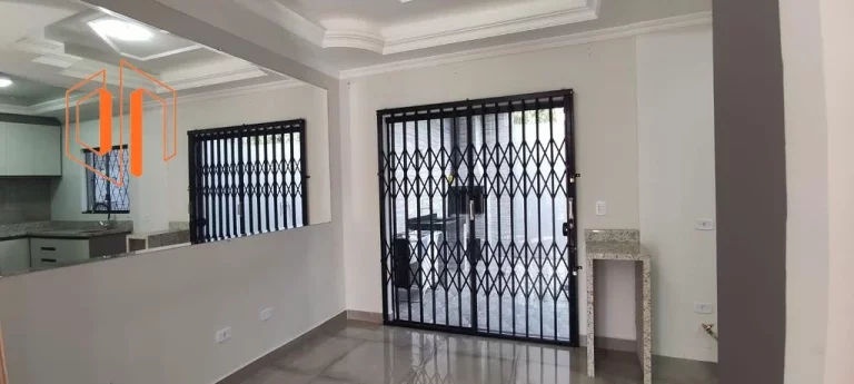 Imagem Sobrado para Venda em Fazenda Rio Grande, Eucaliptos, 3 dormitórios, 1 suíte, 3 banheiros, 2 vagas