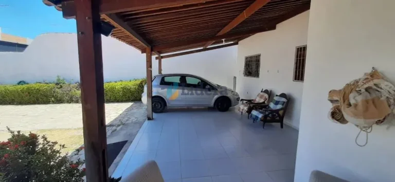 Imagem Casa com quintal -3 quartos - 1 suíte - 143m² - Bessa, em João Pessoa-PB