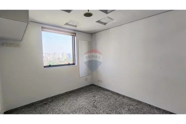 Imagem Sala comercial com 40m² com recepção 2 salas 2 banheiros 2 vagas para locação na Vila Olímpia