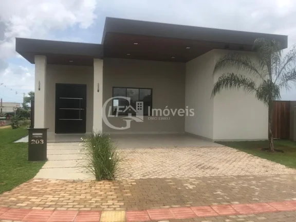 Casa de luxo à venda em condomínio exclusivo de Campo Grande-MS, Alphaville Campo Grande 3: 4 quartos, 3 suítes, 3 salas, 5 banheiros, 5 vagas, 237m².