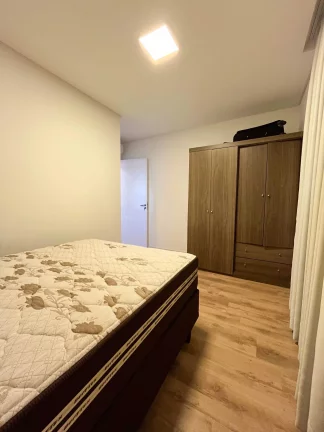 Imagem Apartamento mobiliado com 3 suítes e 2 vagas de garagem no bairro Perequê em Porto Belo