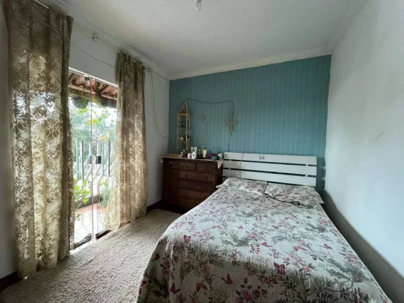 Imagem Cobertura com Potencial para Terraço – 2 Quartos, Sacada e Excelente Localização!