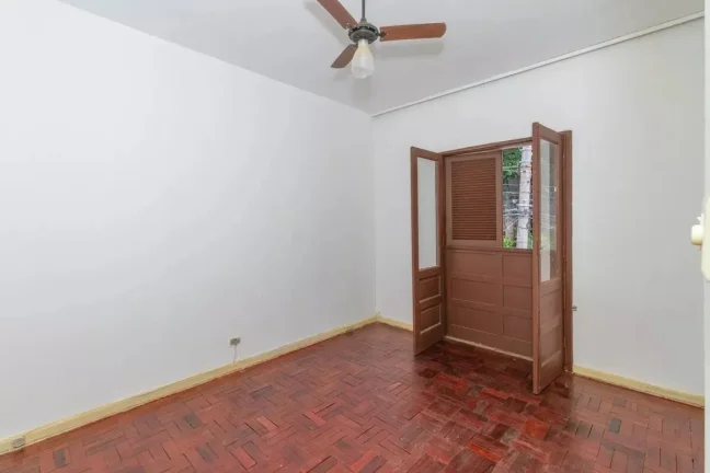 Imagem Casa Vila Anglo Brasileira - 170M², 3 Dorms, 3 Vagas, Próximo ao Metrô.