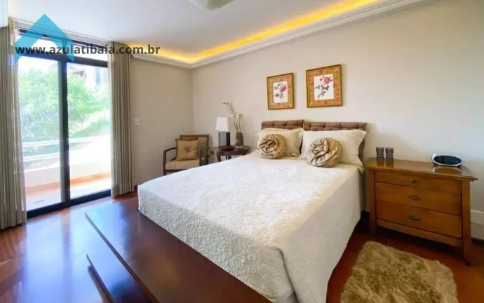 Imagem Casa de Alto Padrão à Venda Condomínio Flamboyant Atibaia