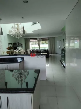Imagem Sobrado à venda 3 Quartos, 3 Suites, 10 Vagas, 399M², Olímpico, São Caetano do Sul - SP
