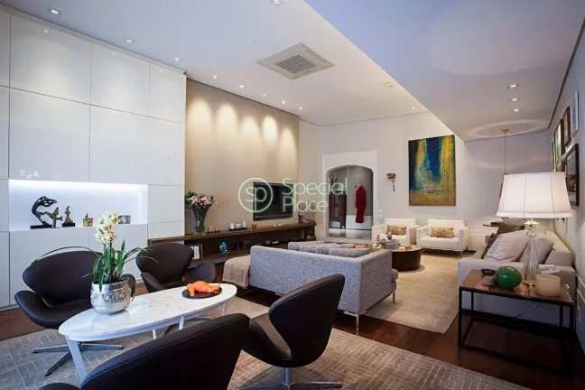Imagem Cobertura maravilhosa com 600m², 04 dormitórios - sendo 02 suítes e seis vagas. Vista incrível.