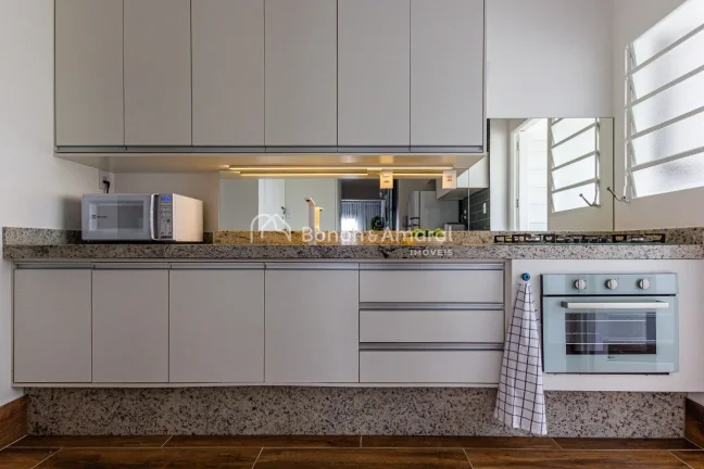 Imagem Apartamento impecável, totalmente mobiliado e repaginado por arquiteto, unindo sofisticação e pra...