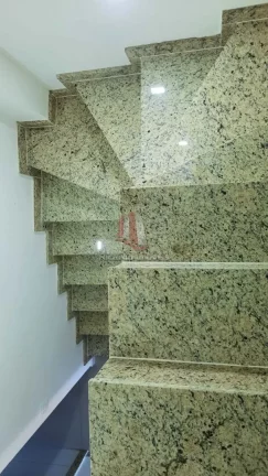 Imagem Lindo Triplex Semi Mobiliado Peró