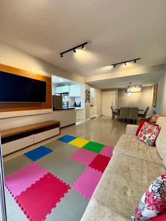 Imagem Sobrado à venda com 3 quartos, sendo 1 suíte, no condomínio Rio Preto, Atibaia - SP