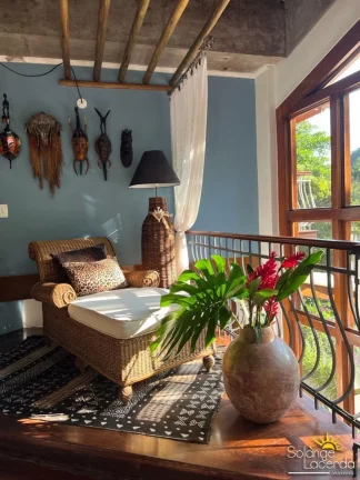 Imagem Linda - Arquitetura Diferenciada - 4 Suítes - 100 metros da Praia - 1.500 m² Terreno