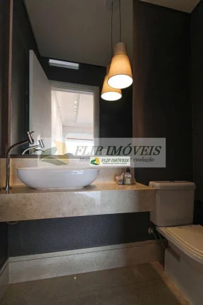 Imagem More em apartamento de alto padrão com 198 m² com 3 suítes, 5 vagas no miolo Cambuí - Campinas - SP