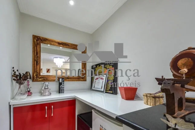 Imagem Apartamento diferenciado, ideal para casal sem filhos com 1 suíte ampliada e 2 vagas, 128m2