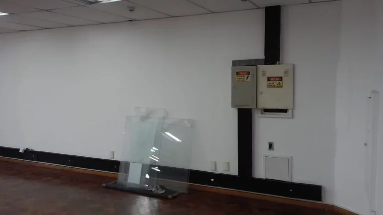 Imagem Conjunto comercial na República junto ao metrô