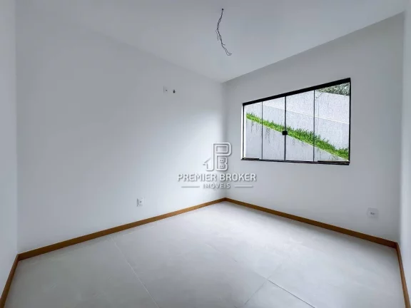 Imagem Casa com 3 dormitórios à venda, 131 m² por R$ 899.000,00 - Golfe - Teresópolis/RJ