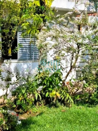Imagem Casa Térrea à Venda em Alto de Pinheiros - São Paulo/SP.