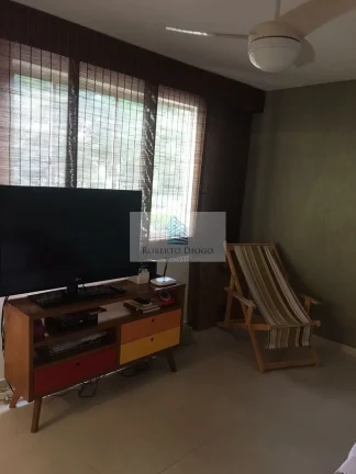 Imagem Apartamento à venda no Rio de Janeiro-RJ, bairro Camorim: 2 quartos, 1 sala, 1 banheiro, 1 vaga de garagem!