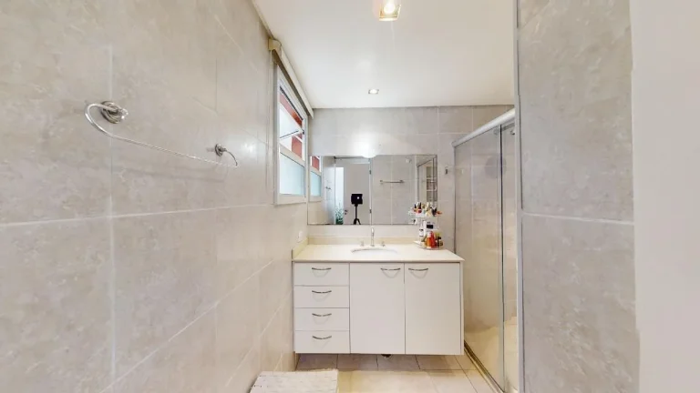 Imagem Apartamento Real Parque - 124M², 3 Dorms, 2 Suítes, 2 Salas, 2 Vagas Demarcadas, Varanda, Academia, Piscina, Lareira, Sauna, Gerador.