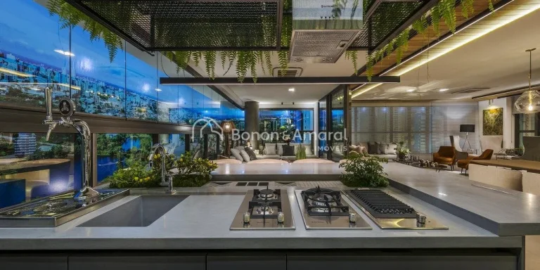 Imagem Magnífico apartamento no Cambuí, no Edifício Le Reve, com 316 m². 

O imóvel possui living para...