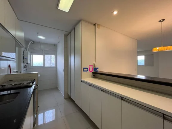 Imagem Apartamento com 2 Dormitórios, Suíte e 2 Vagas na Ponta da Praia
