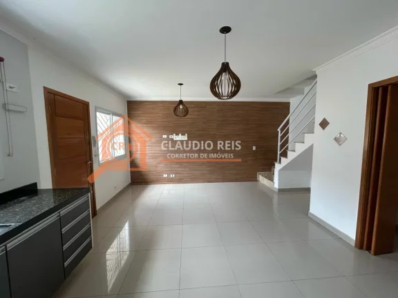 Imagem Sobrado com 2 Quartos à venda, 70m² - Campo Grande