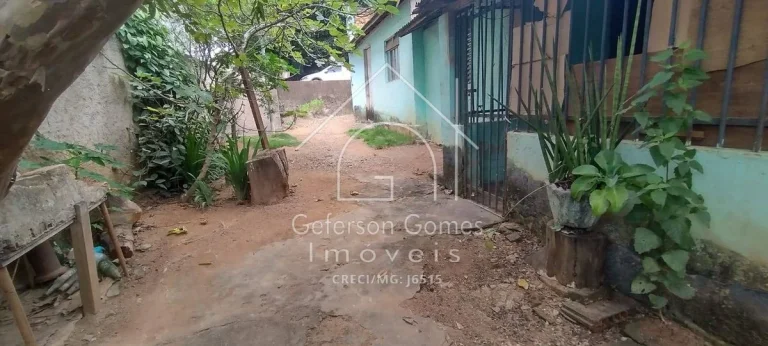 Imagem Casa à Venda - Com Lote 685,57 M² - Centro - Mantena - MG