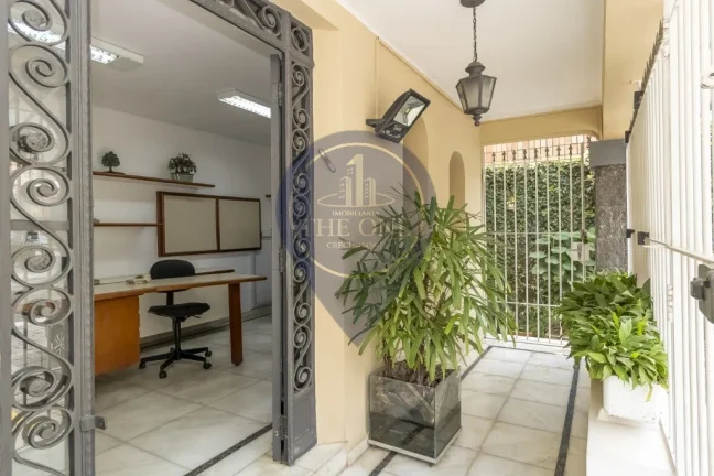 Imagem Magnífica Casa à Venda na Barra Funda: 12 Salas, 6 Banheiros, 16 Vagas - São Paulo-SP (520m²)
