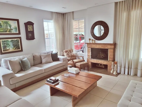Imagem Casa no condomínio Alphaville Dom Pedro 3 em Campinas!

Casa estilo Inglês e muito aconchegante, e...