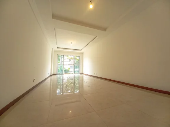 Imagem Apartamento à venda, 112 m² por R$ 795.000,00 - Tijuca - Teresópolis/RJ