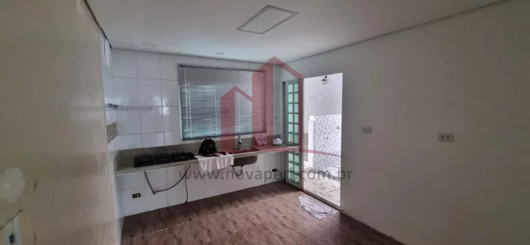 Imagem Casa à venda no Centro de Franco da Rocha-SP: 2 quartos, 2 salas, 2 vagas de garagem, 116,83 m² de área. Venha conferir!